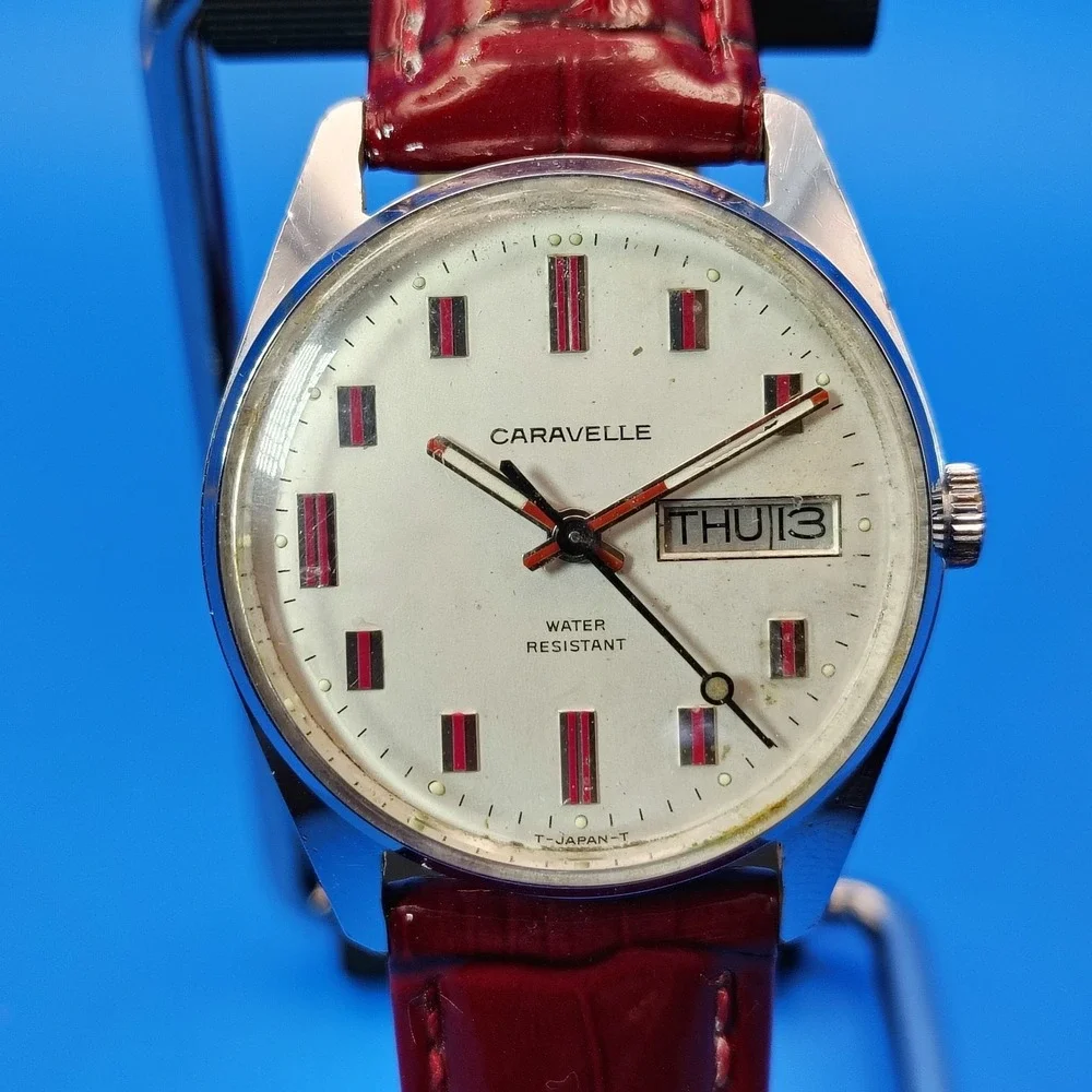 Vintage 1971 Caravelle by Bulova 16 Jewel Manual Wind Japan Movt 37mm Mens Watch